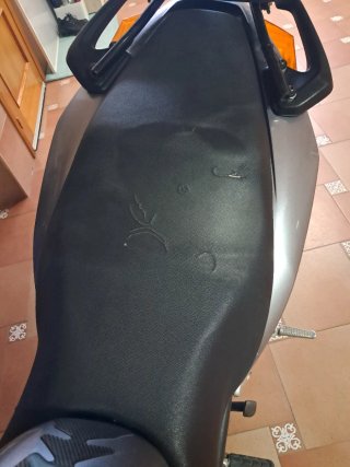 Honda VFR 800 Plata