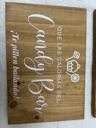Carteles evento madera