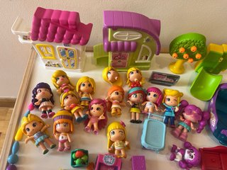 Lote de figuras y accesorios Pin y Pon