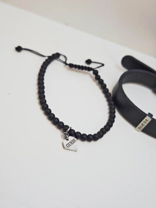 Conjunto Guess Pulsera Negra y Corazón