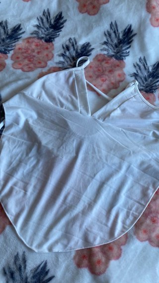 Top blanco sin espalda