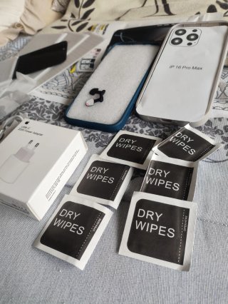 Pacchetto Accessori iPhone 16 Pro Max