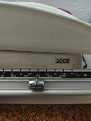 Balanza de bebé SECA