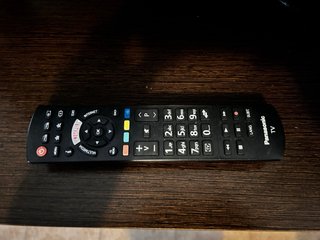 TV LED Panasonic 32pulgadas HD TX-32DS352 Smart TV