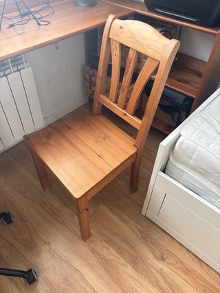 Silla de madera