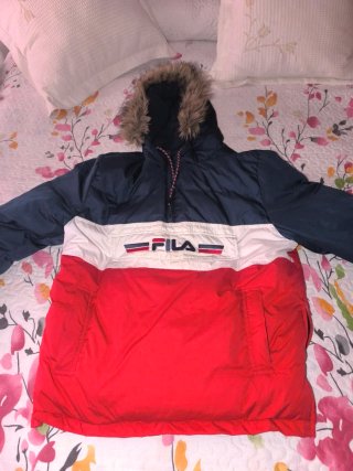 Abrigo Fila con Capucha Talla M