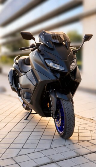 Yamaha Tmax 560 Negra