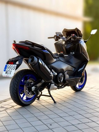 Yamaha Tmax 560 Negra