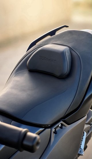 Yamaha Tmax 560 Negra