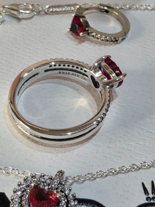 Conjunto Pandora Corazón Rojo y Plata