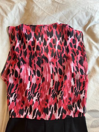 Mono Guess rosa y negro mujer