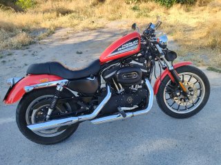 Harley-Davidson Sportster Roja