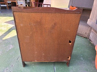 ESTANTERÍA MADERA CON CAJÓN