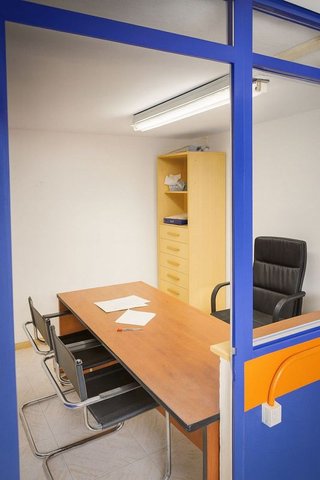 Local comercial en venta en Gavarra en Cornellà de Llobregat