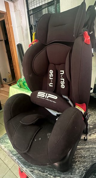 Silla de coche negra