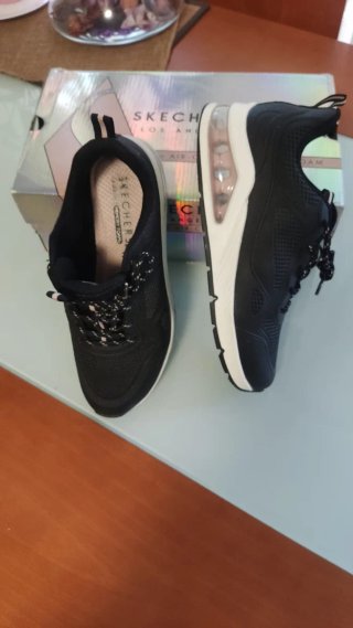 Zapatillas Skechers Negras