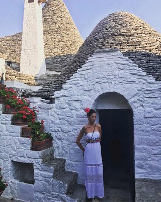 Abito lungo bianco con pizzo