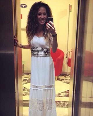 Abito lungo bianco con pizzo