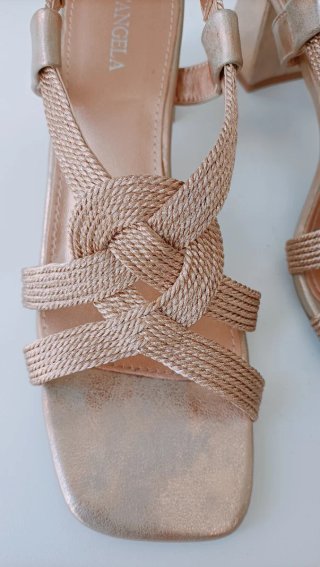 Sandalias doradas Talla 40