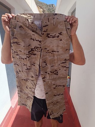 Traje Militar Pixelado Arido INDUYCO Talla S