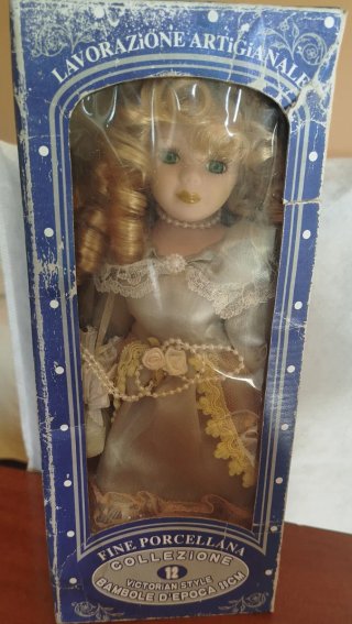 Bambole in porcellana vintage