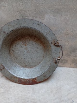 Brasero carbón antiguo mesa camilla