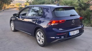 Volkswagen Golf VIII Life 2.0Tdi 2021