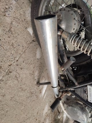 Suzuki GN 250 Negra