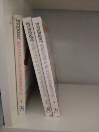 Biblioteca de los Experimentos Everest