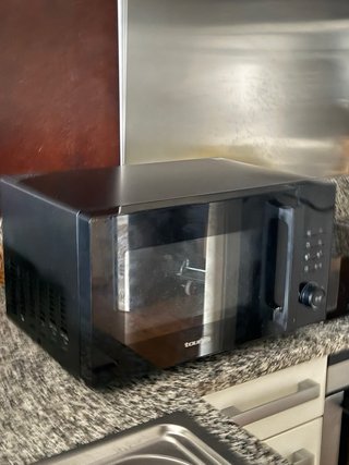Microondas Taurus Negro Style 23 Laurent 25