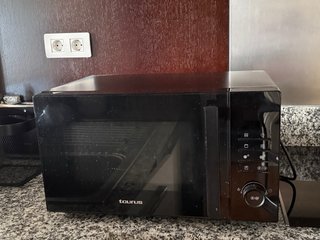 Microondas Taurus Negro Style 23 Laurent 25