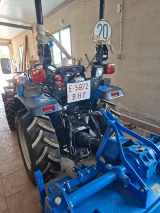 Tractor Solis 26