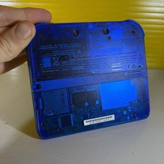 Nintendo 2DS Blu Trasparente + Accessori