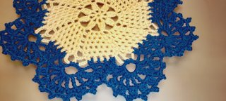 Napperon Croché Amarelo e Azul Feito à Mão