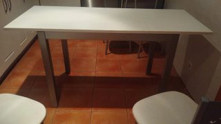 Mesa de cocina y 4 sillas