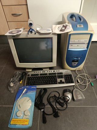 Ordenador AOC Beige y Azul Completo