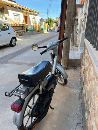 Vespino AL para restaurar