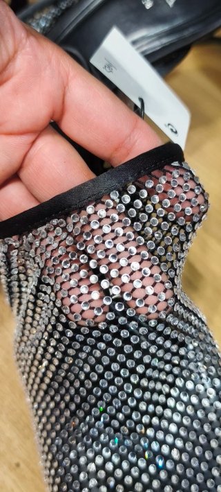 Zapatos de tacón con pedrería