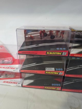 11 Cajas para Coches de Slot