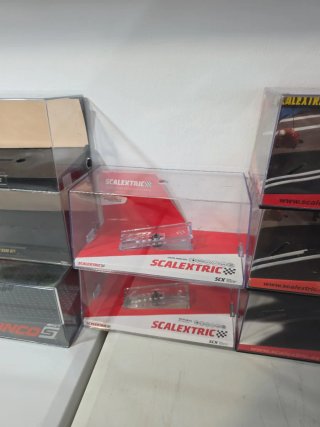 11 Cajas para Coches de Slot
