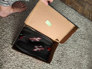Zapatillas U-Power Negras y Rojas Nuevas