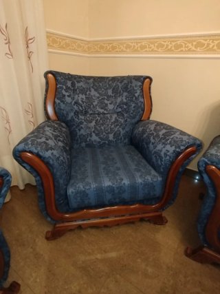 Sofá y 2 sillones azul y amarillo