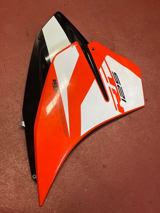 Carenado Izquierdo KTM RC125 2020