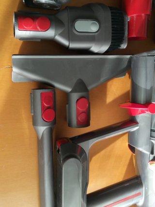 Aspirapolvere senza fili Dyson V12