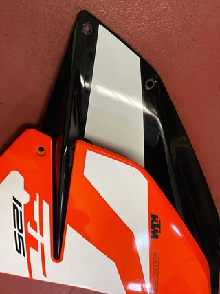 Carenado Derecho KTM RC 125 2020