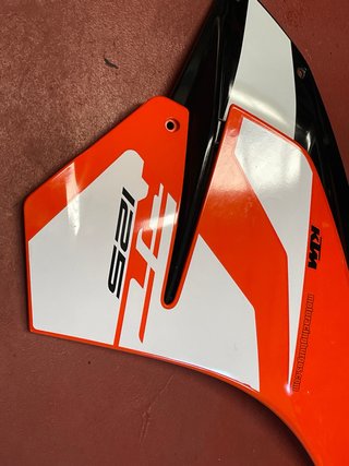 Carenado Derecho KTM RC 125 2020