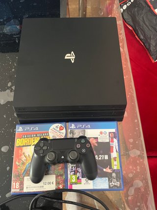 Consola PS4 Pro Negra + Mando + 2 Juegos