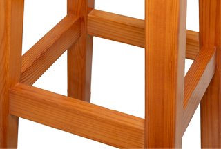 Taburete alto de madera