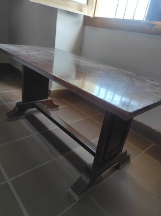 Muebles antiguos de madera chapada tipo raíz