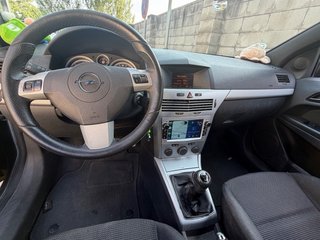 Opel Astra 2005 gtc